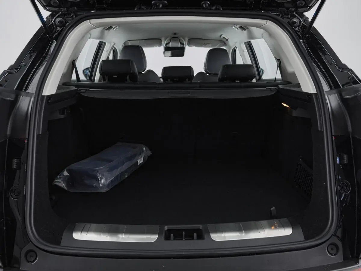 Geely Atlas Pro