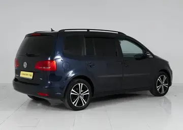 Volkswagen Touran Вид 4