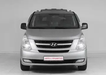 Hyundai Grand Starex Вид 2