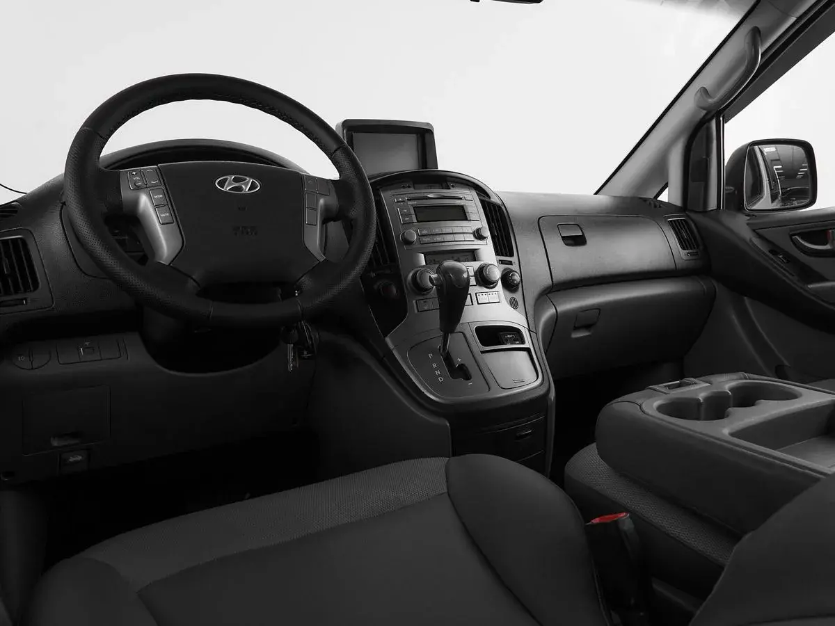 Hyundai Grand Starex