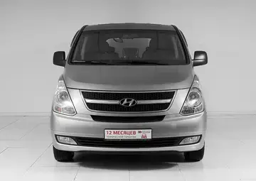 Hyundai Grand Starex Вид 2