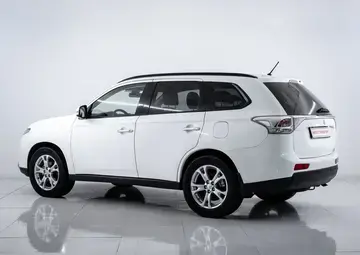 Mitsubishi Outlander Вид 5