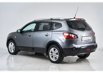 Nissan Qashqai+2 Вид 4