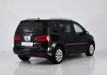 Volkswagen Touran Вид 4