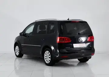 Volkswagen Touran Вид 5