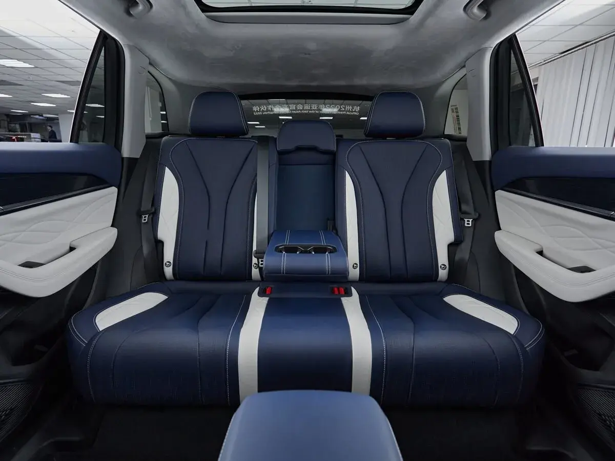 Geely Monjaro