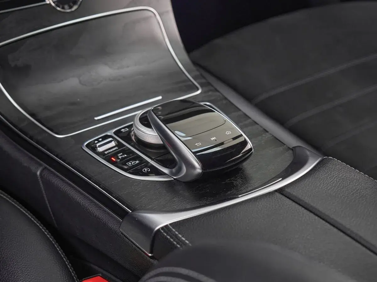 Mercedes benz C-Класс