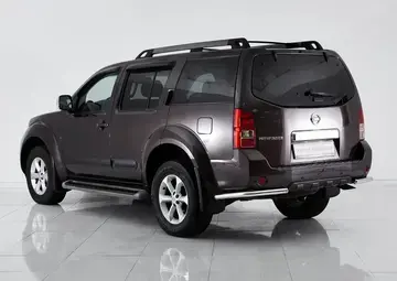 Nissan Pathfinder Вид 4