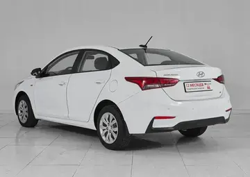 Hyundai Solaris Вид 4