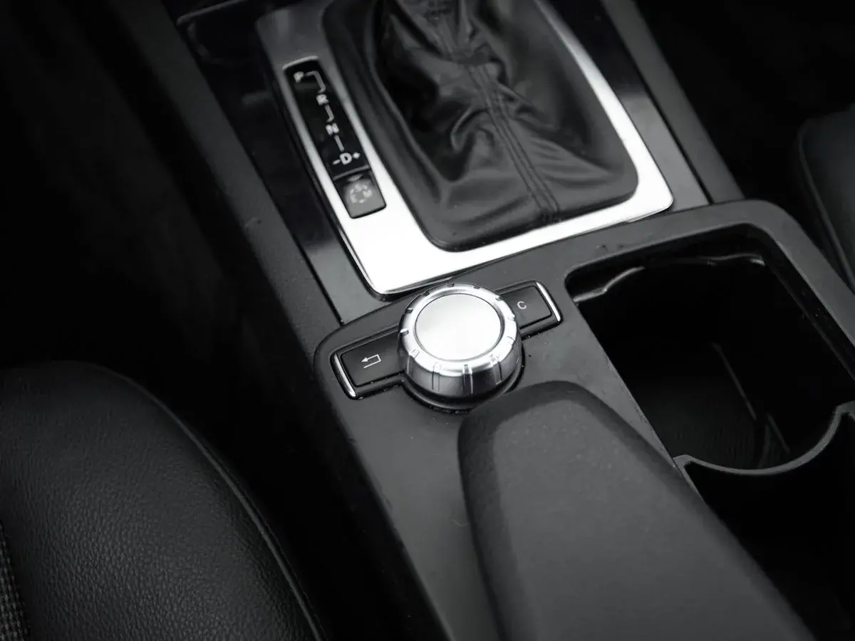 Mercedes benz C-Класс