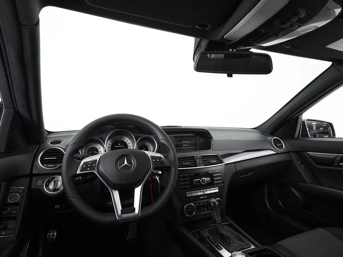 Mercedes benz C-Класс