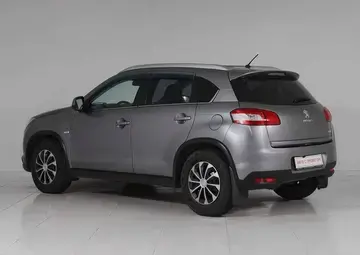 Peugeot 4008 Вид 4