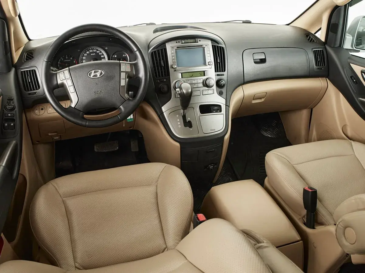 Hyundai Grand Starex