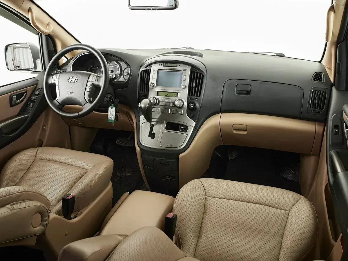 Hyundai Grand Starex