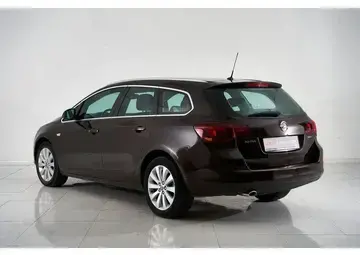 Opel Astra Вид 4