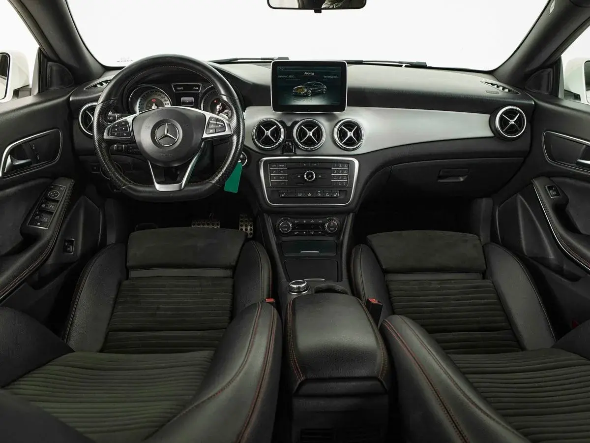Mercedes benz CLA