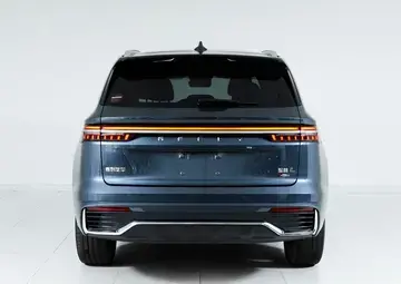 Geely Monjaro Вид 5