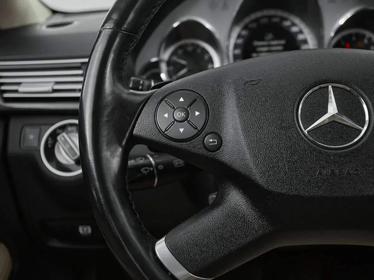 Mercedes benz E-Класс
