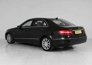 Mercedes benz E-Класс Вид 4