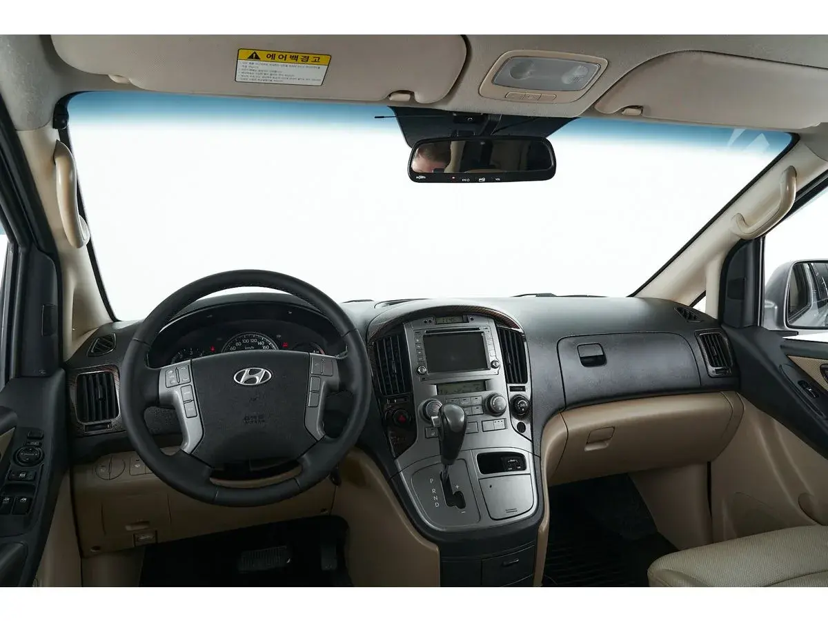 Hyundai Grand Starex