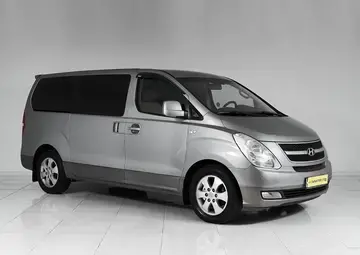 Hyundai Grand Starex Вид 3