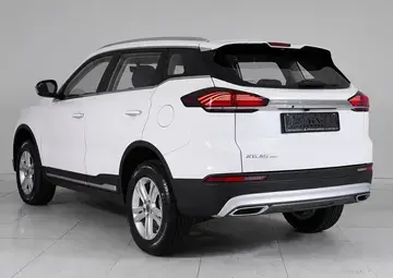 Geely Atlas Pro Вид 4