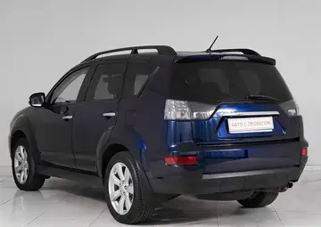 Mitsubishi Outlander Вид 4