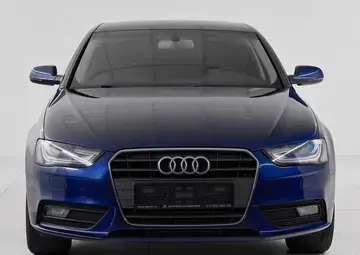 Audi A4 Вид 2