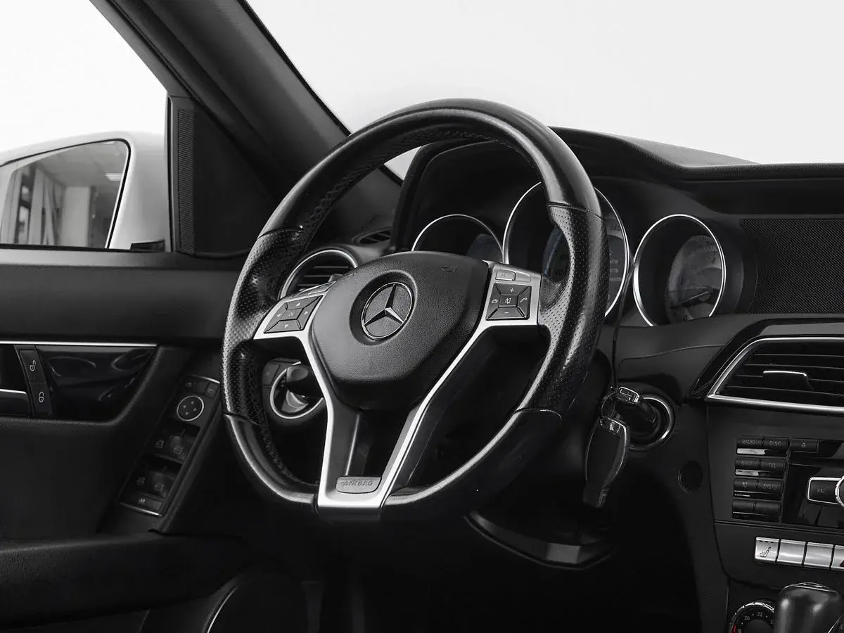 Mercedes benz C-Класс