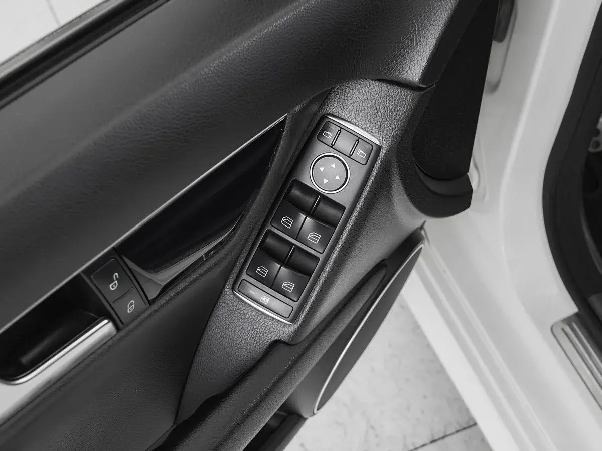 Mercedes benz C-Класс