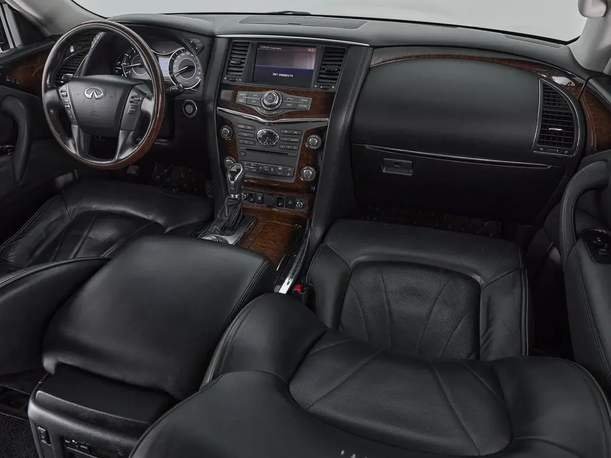 Infiniti QX56