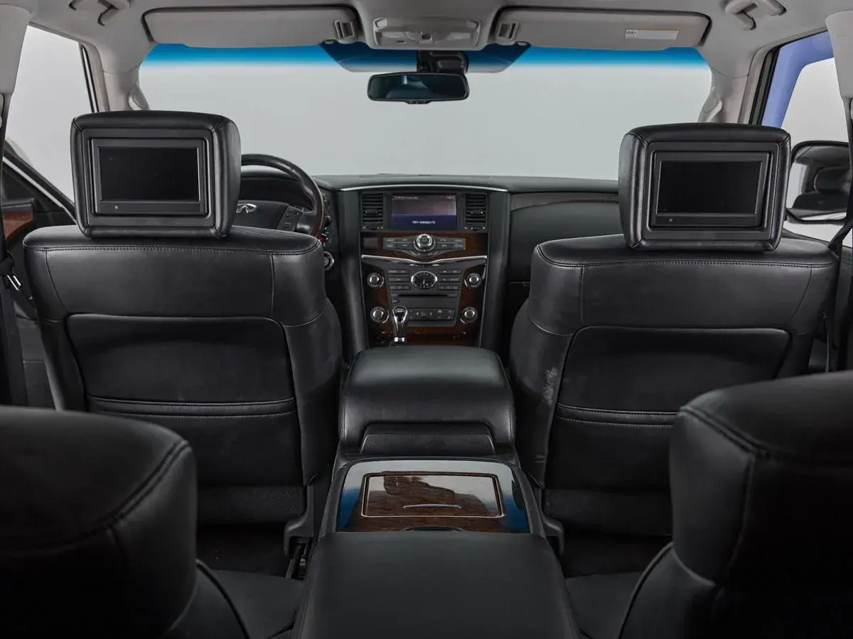 Infiniti QX56