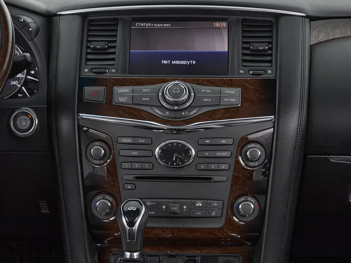 Infiniti QX56
