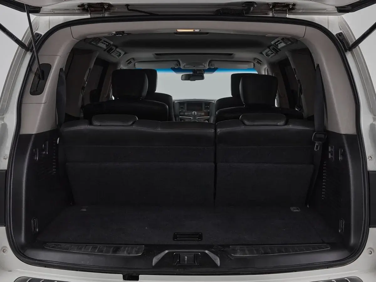 Infiniti QX56