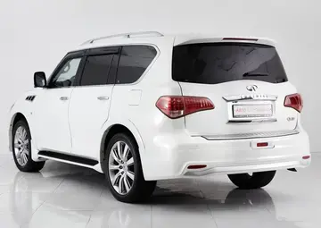 Infiniti QX56 Вид 5