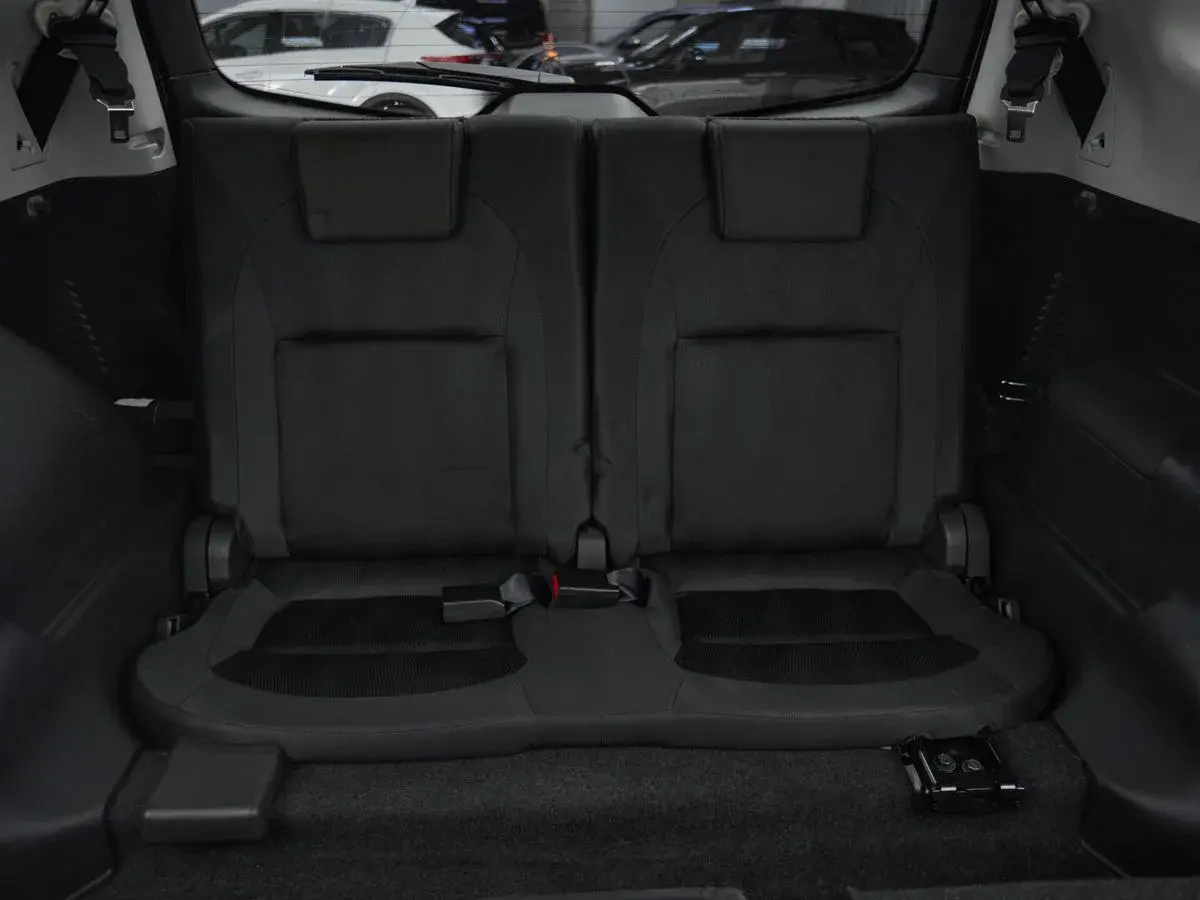Nissan Qashqai+2