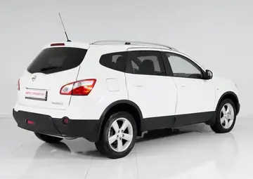 Nissan Qashqai+2 Вид 4