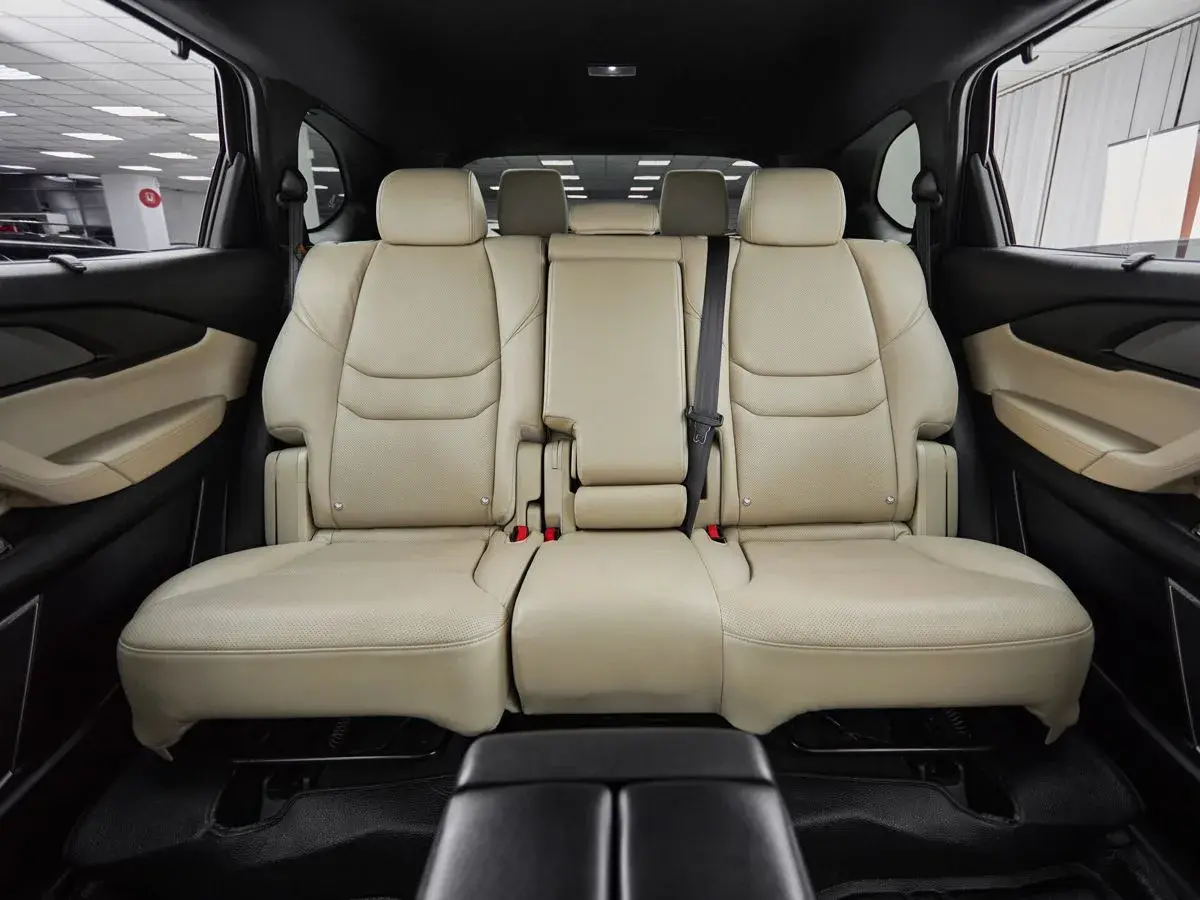 Mazda CX-9