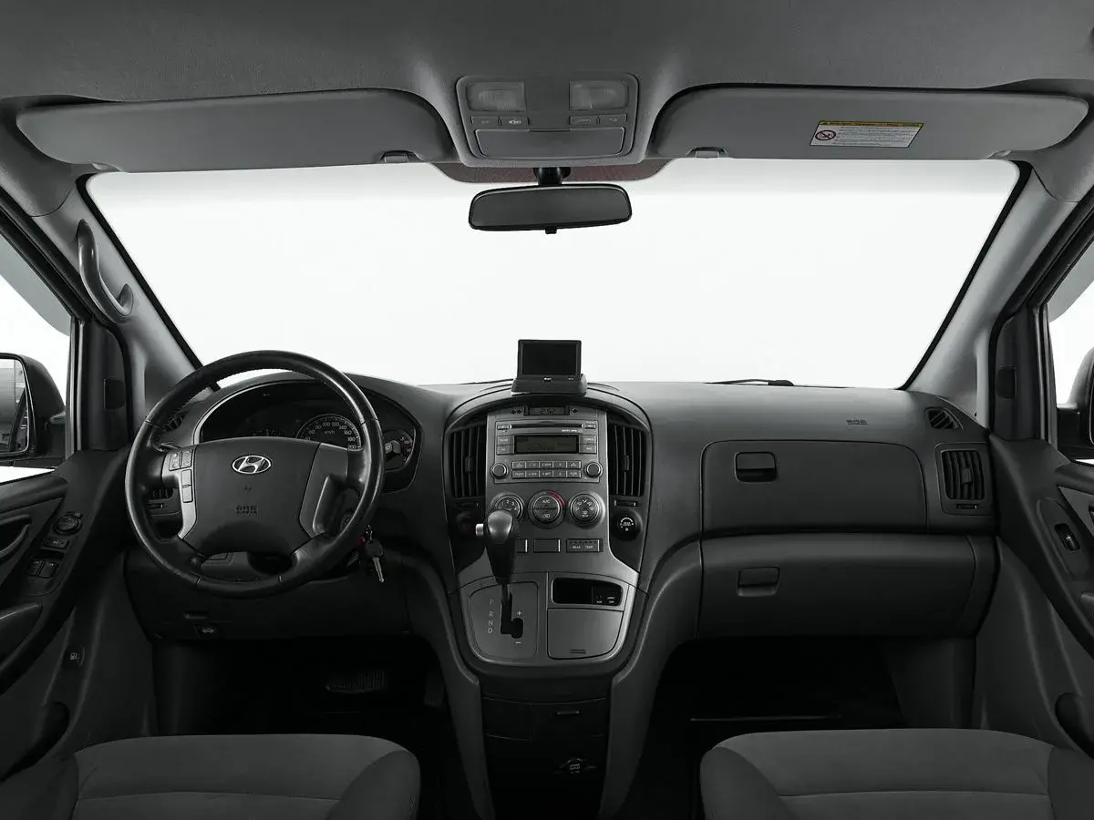 Hyundai H-1