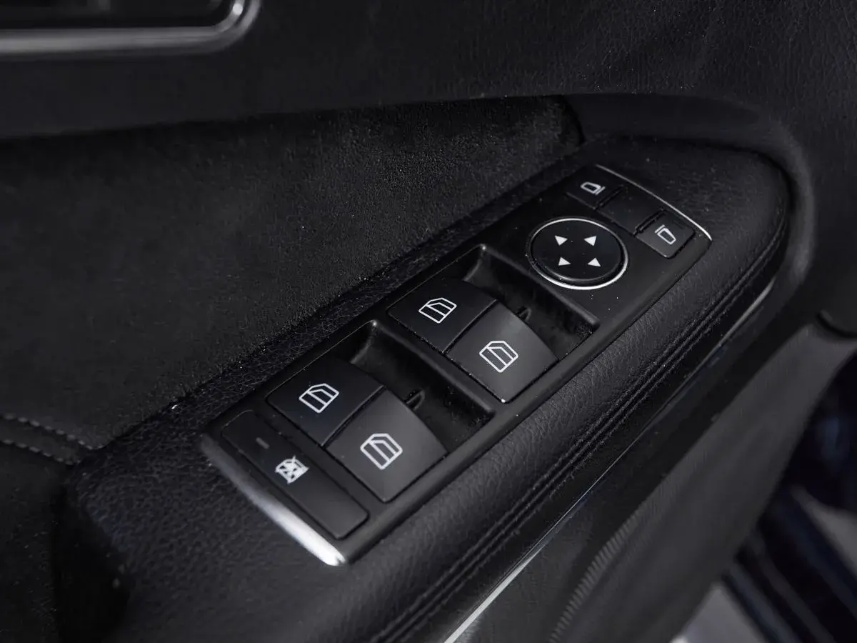 Mercedes benz E-Класс