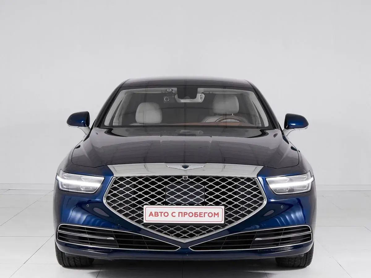 Genesis G90