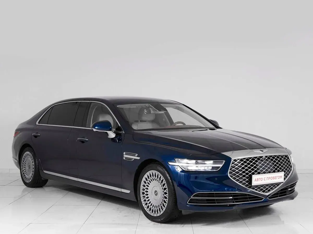 Genesis G90