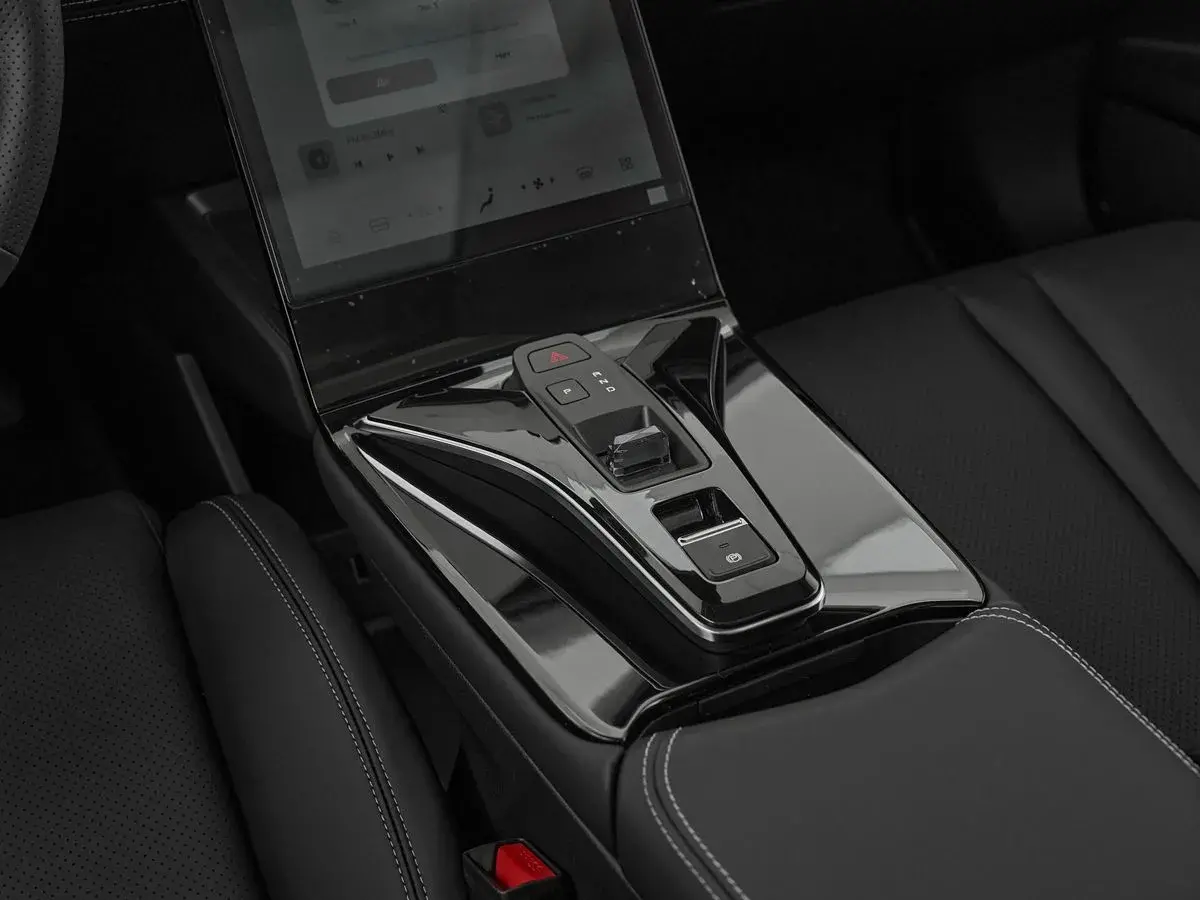 Dongfeng Mage