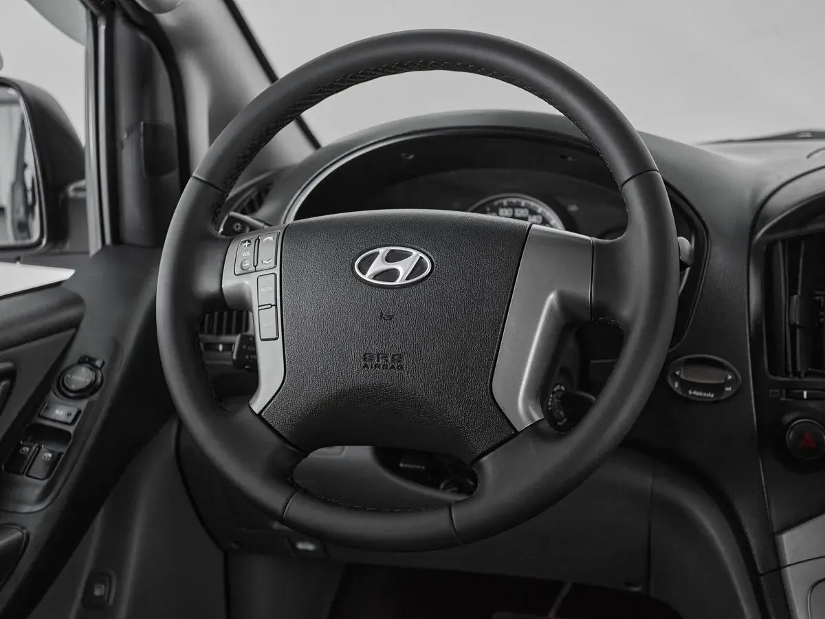 Hyundai H-1
