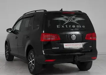 Volkswagen Touran Вид 4