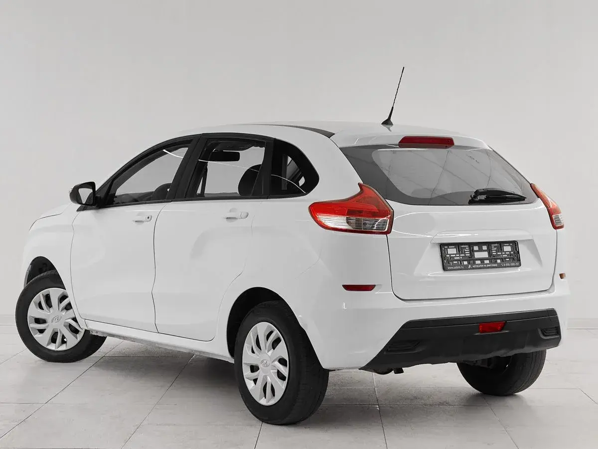 Lada XRAY