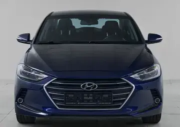 Hyundai Elantra Вид 2