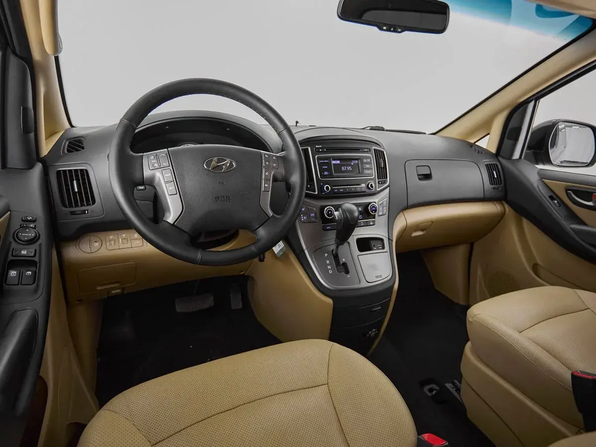 Hyundai H-1
