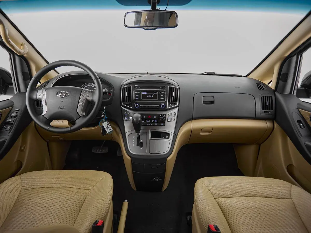 Hyundai H-1