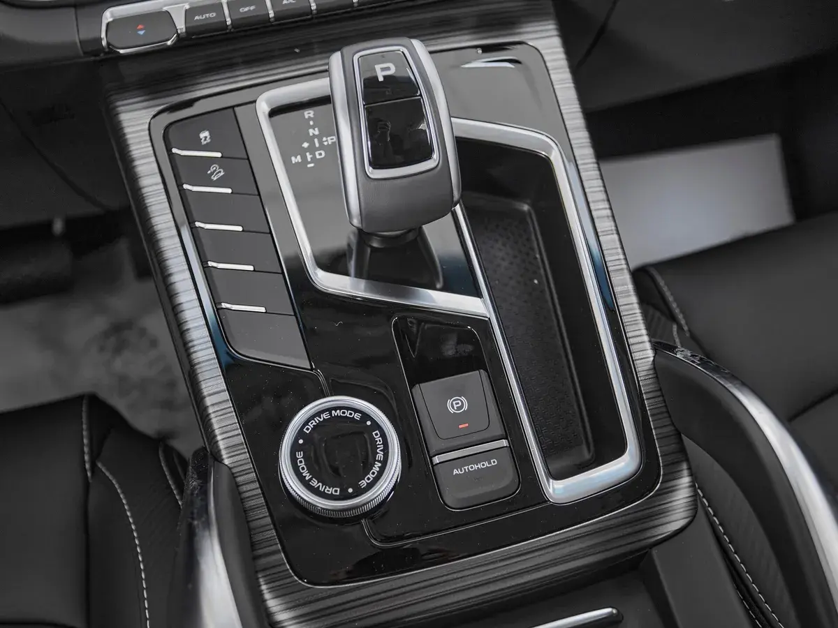 Geely Atlas Pro